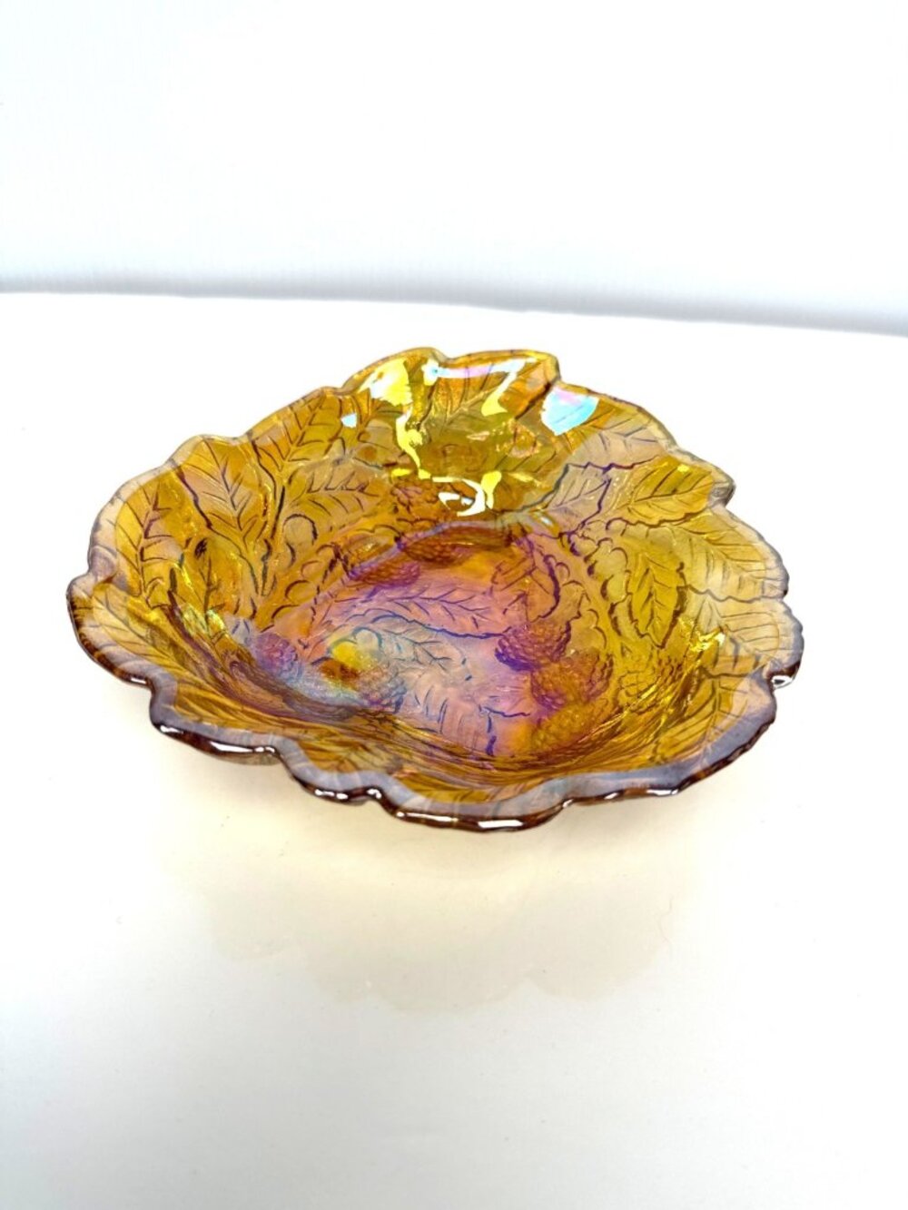 VINTAGE Carnival Glass Amber Iridescent Leaf & Berry Candy Centerpiece Bowl 7x2"